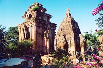 Ponagar tower