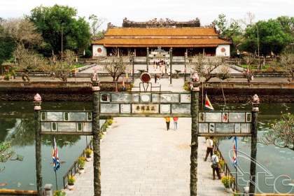 Thai Hoa Dien and Dai Trieu Nghi courtyard