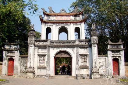 Quoc Tu Giam Temple