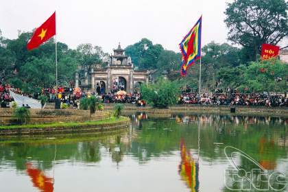 Co Loa Citadel and An Duong Vuong Temple