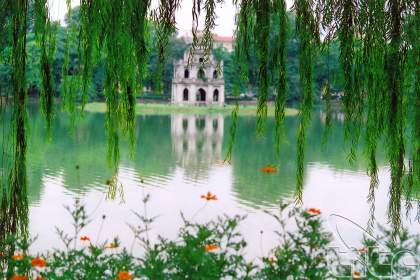 Hoan Kiem lake