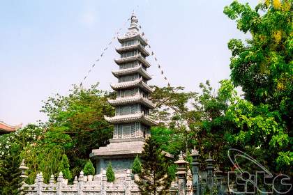 Vinh Nghiem Pagoda