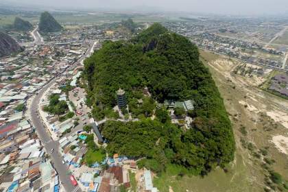 岘港五行山与山水石雕村