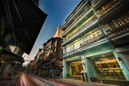 Hanoi Center Silk Hotel & Travel