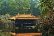 HUE CITY PRIVATE DAY TOUR FROM DA NANG: THIEN MU PAGODA, COMPLEX OF HUE MONUMENTS