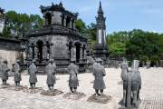 HUE CITY PRIVATE DAY TOUR FROM DA NANG: THIEN MU PAGODA, COMPLEX OF HUE MONUMENTS